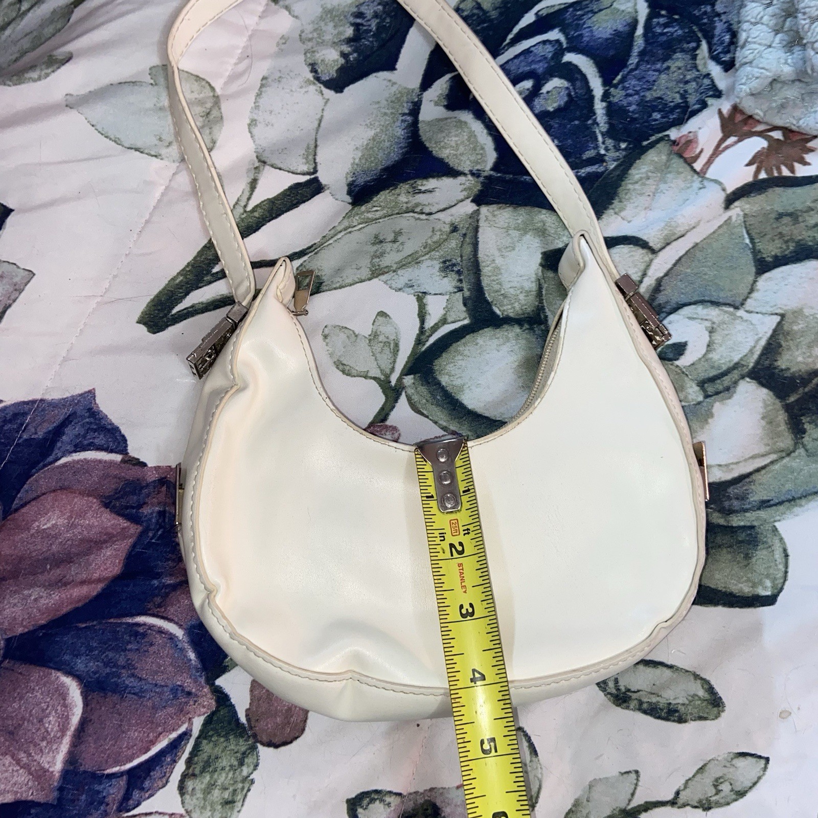 White Small Hand or Shoulder Bag Purse Faux Leather One Pocket
