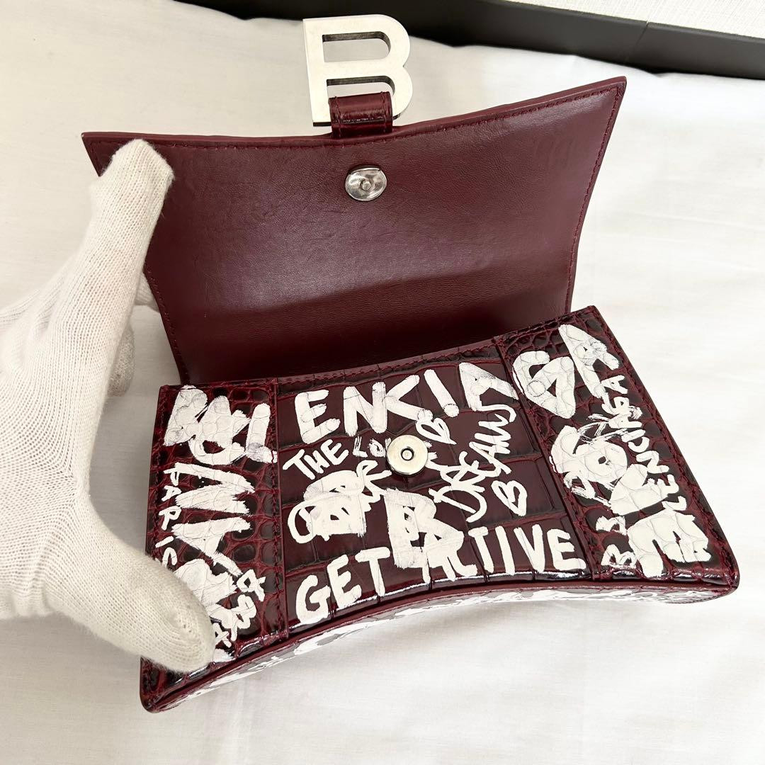 Almost unused Excellent condition BALENCIAGA Shoulder Handbag Graffiti Bordeaux