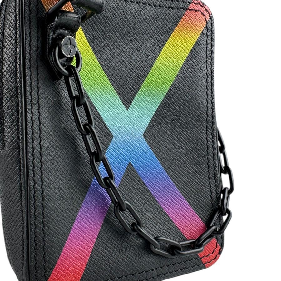LOUIS VUITTON Bag: Danube Messenger M30332 Noir/Rainbow W12H16D4cm w/NA;