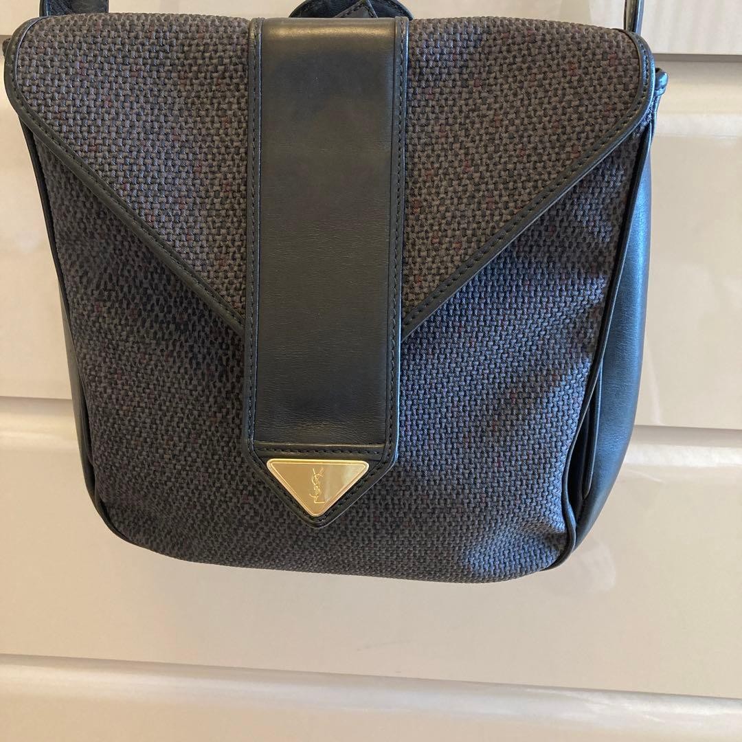 Yves Saint Laurent Bag Black Leather Shoulder Tote 26x26cm 100cm Strap Used