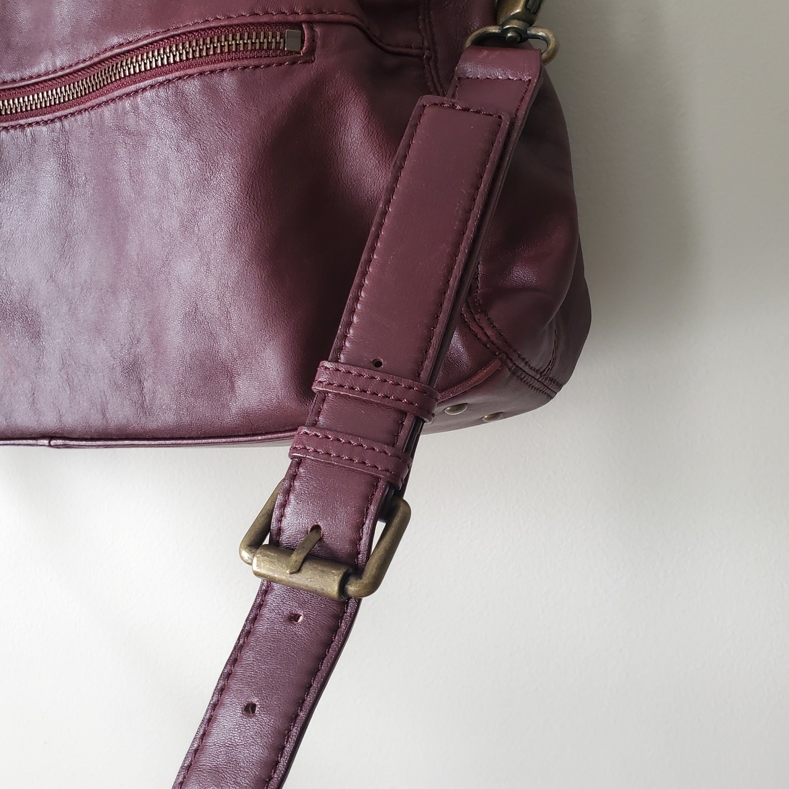 Women Luxe Rachel Zoe Burgundy Leather Fringe Zip Crossbody Satchel Large Bag