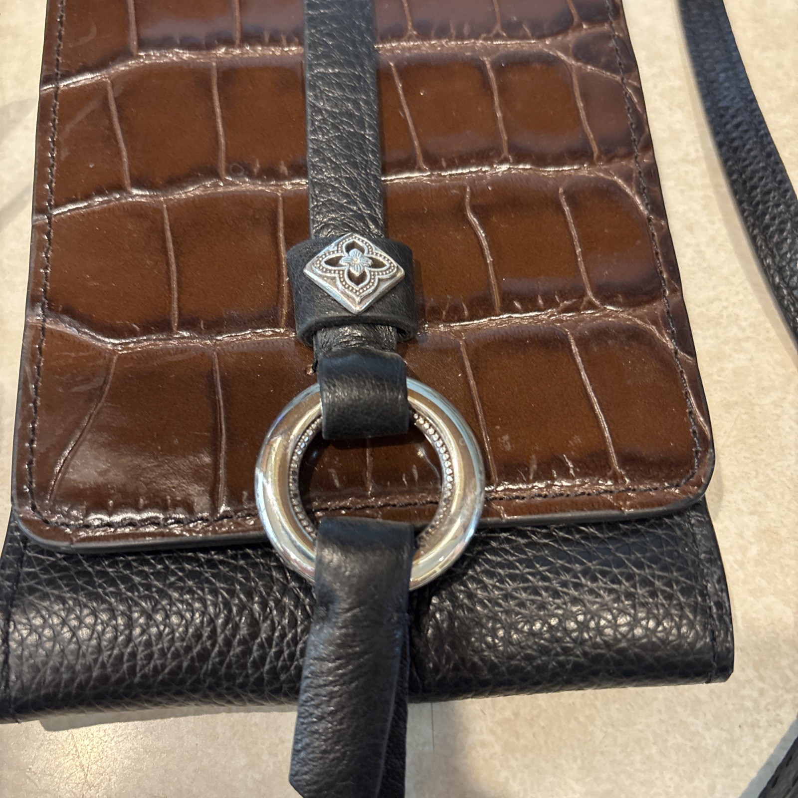 BRIGHTON Interlok Phone Organizer Crossbody Handbag Black Pebble Leather ID Card
