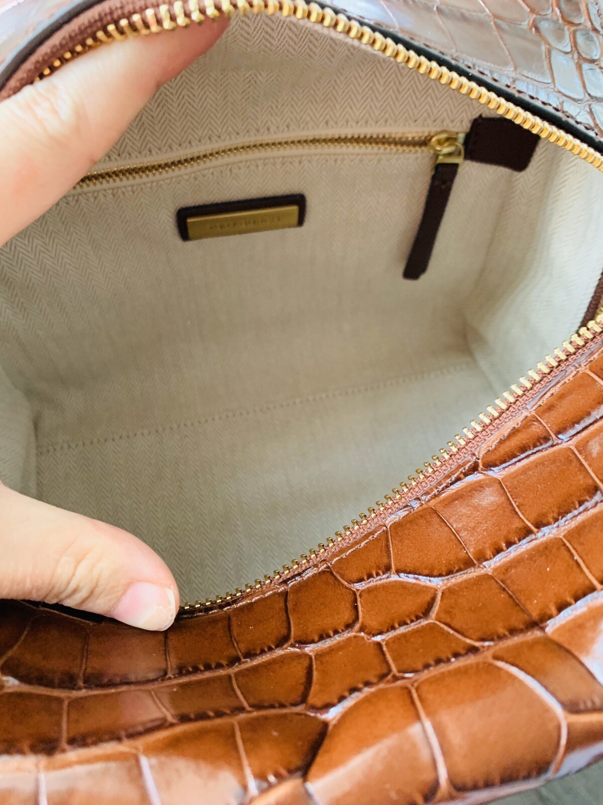 NWT AUTH Tory Burch Kira Embossed Crossbody Shoulder Satchel !Sold Out! $528