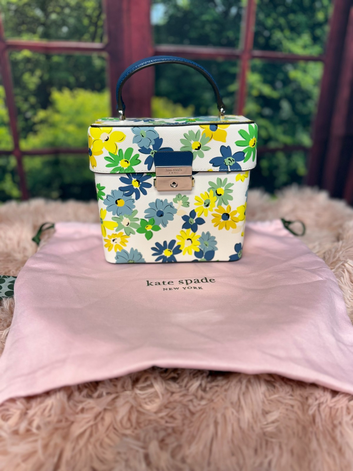 NWT Kate Spade Voyage Floral Medley Small Top Handle Crossbody Purse
