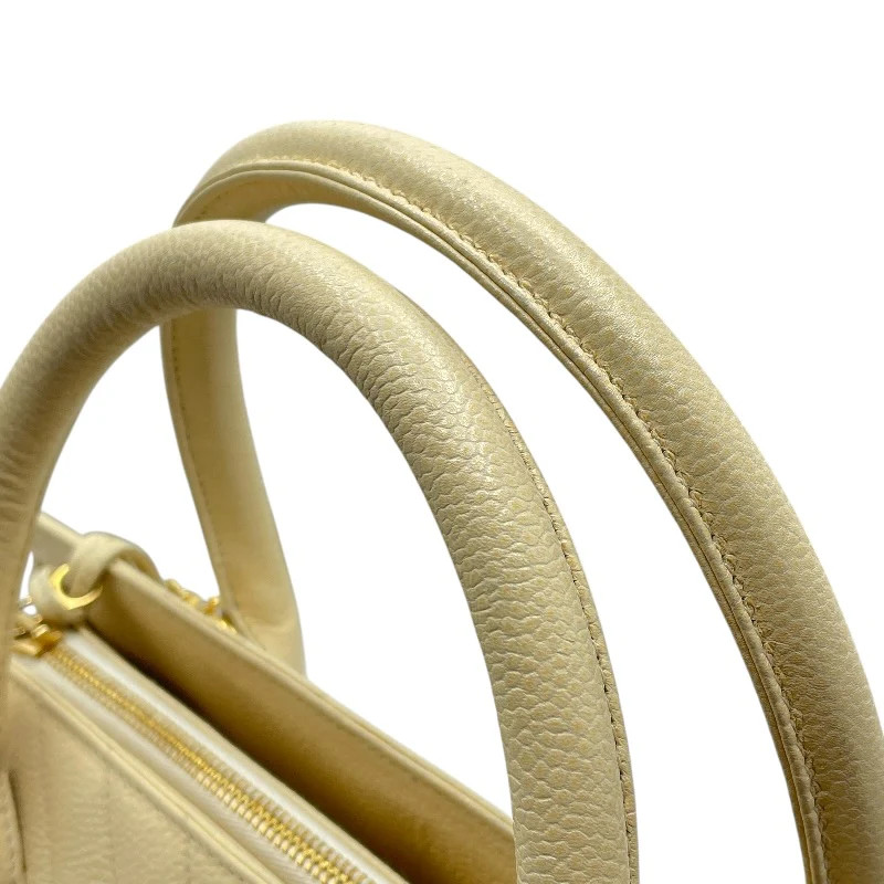 CHANEL V-Stitch Handbag Cream Caviarskin Handbag #OKB7102