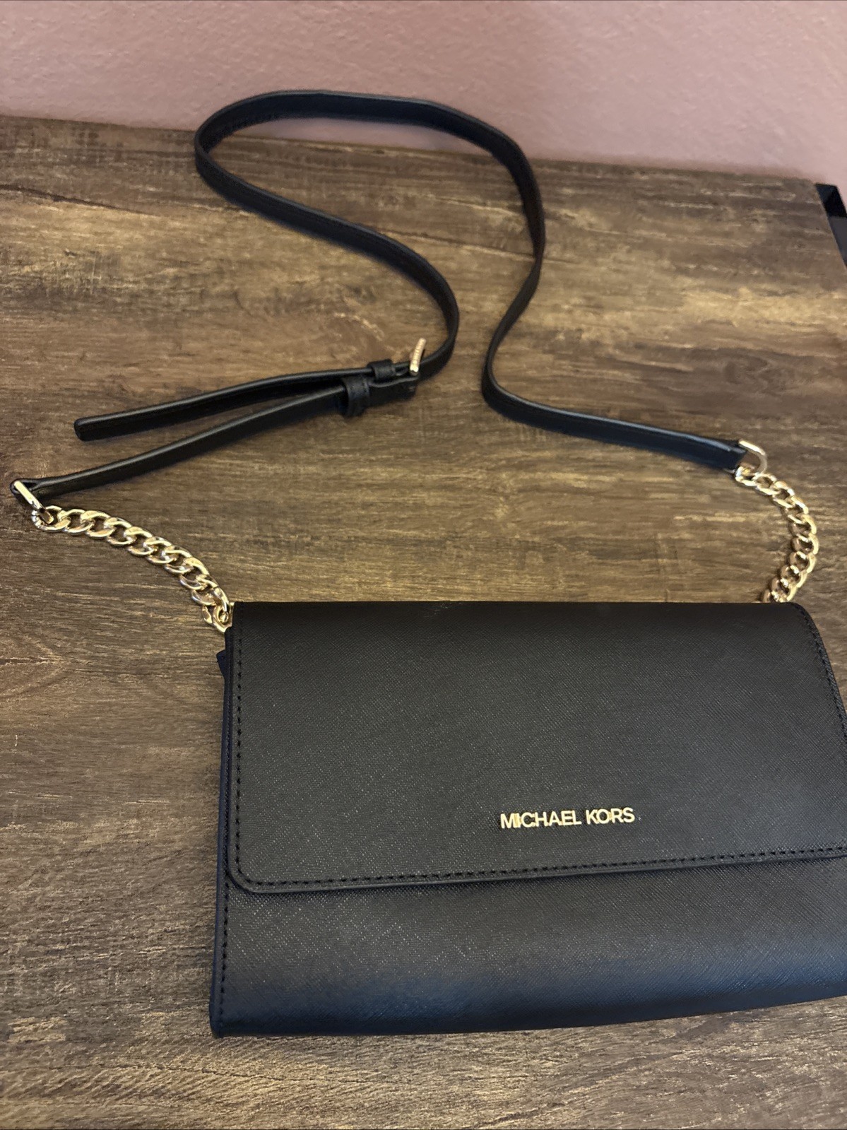 MICHAEL KORS Large Gusset Daniela Saffiano Leather Flap Gold Chain Crossbody Bag