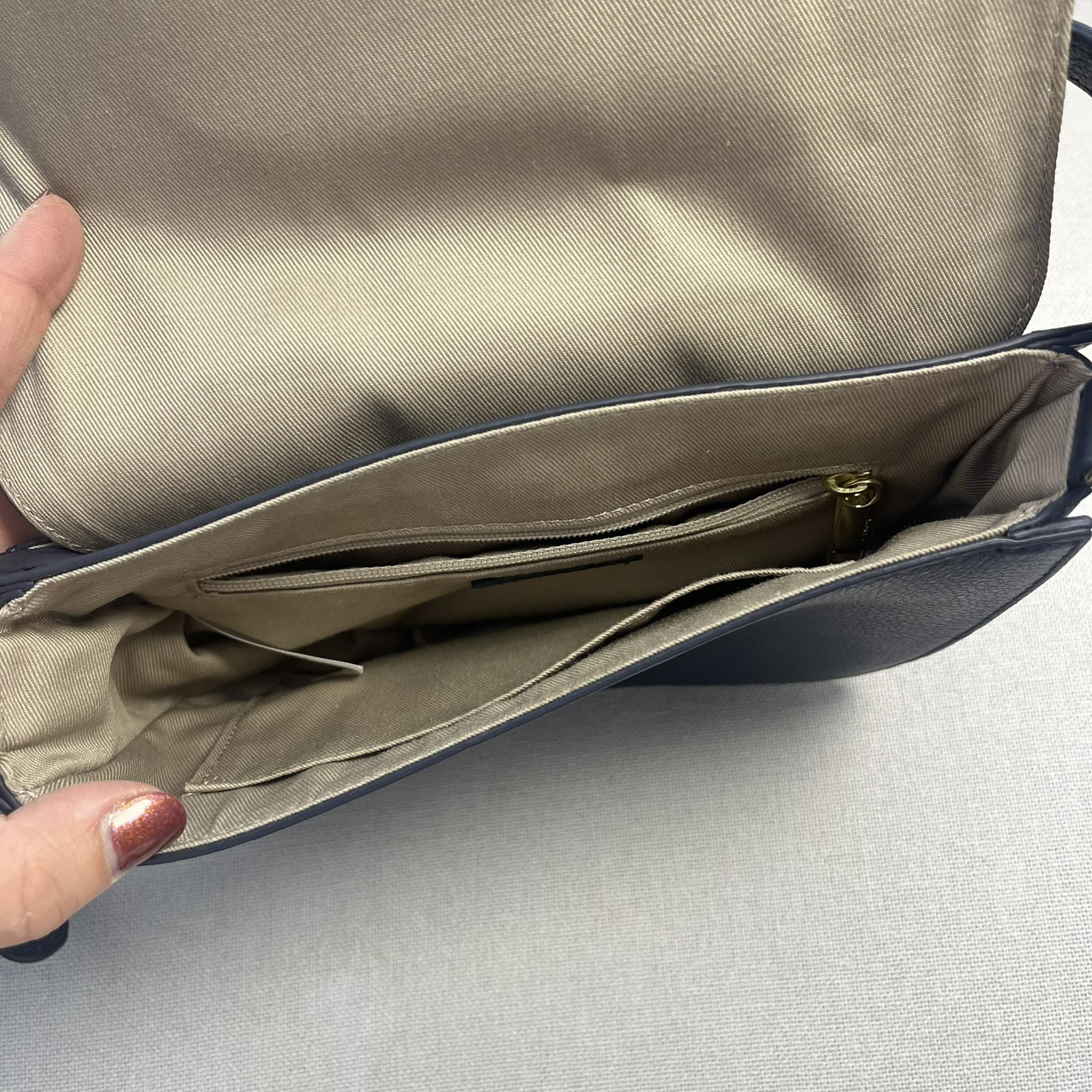 Talbots Pebbled Leather Crossbody Purse Saddle Bag Blue Magnetic Closure Pocket