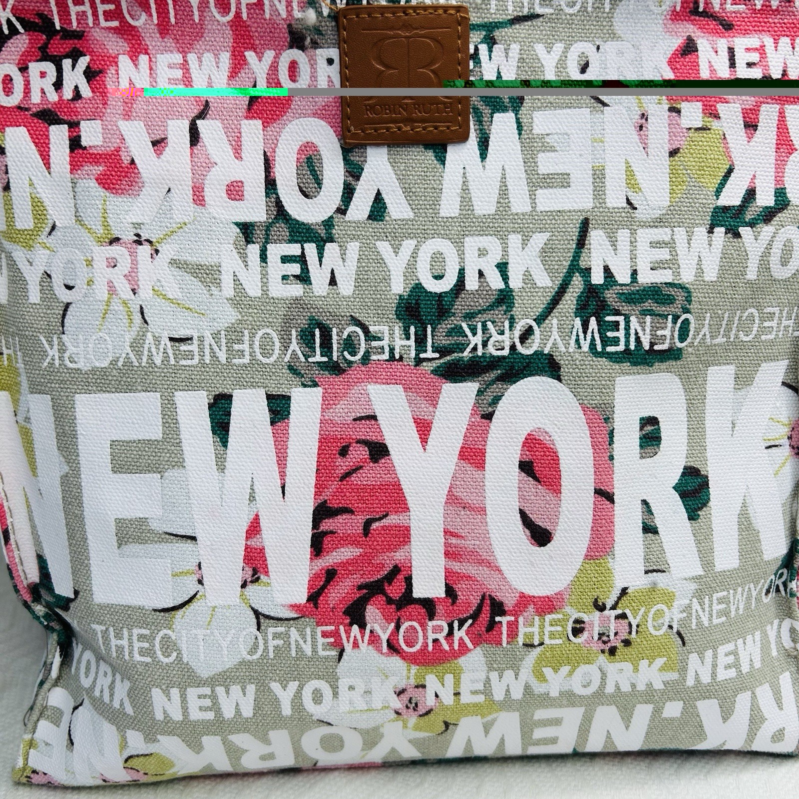 NWT Robin Ruth New York Hobo Bag Logo Zip Closure Amanda Pink Roses Shoulder