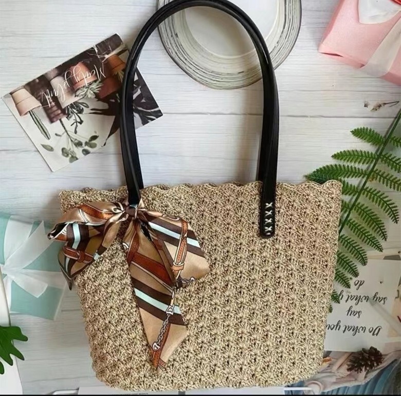 1PCS Hand woven ice silk handbag, height 25cm, length 25cm, width 12cm
