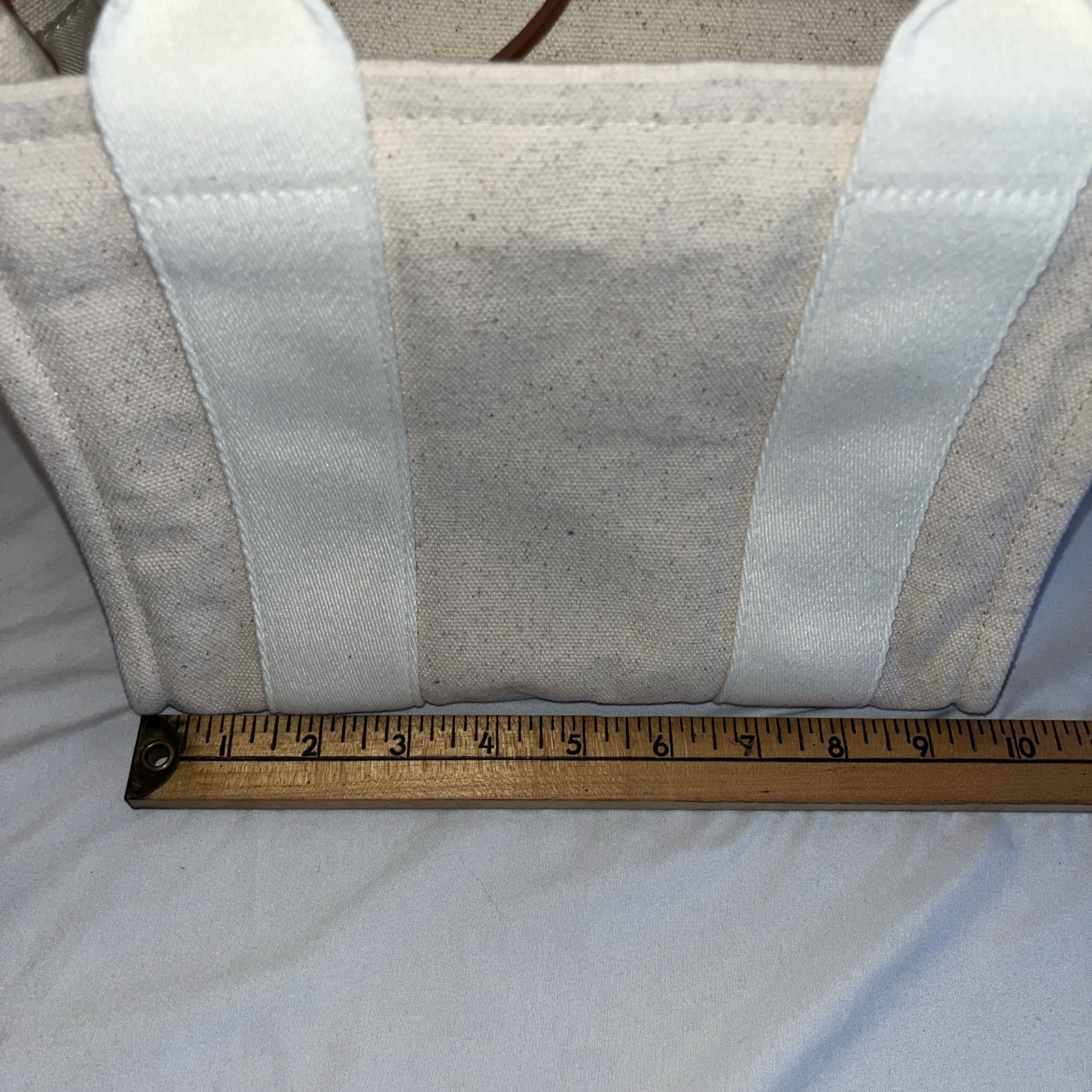 Universal Thread Cream Canvas Crossbody Purse Tote Zipper 9.5x8x5 Inches