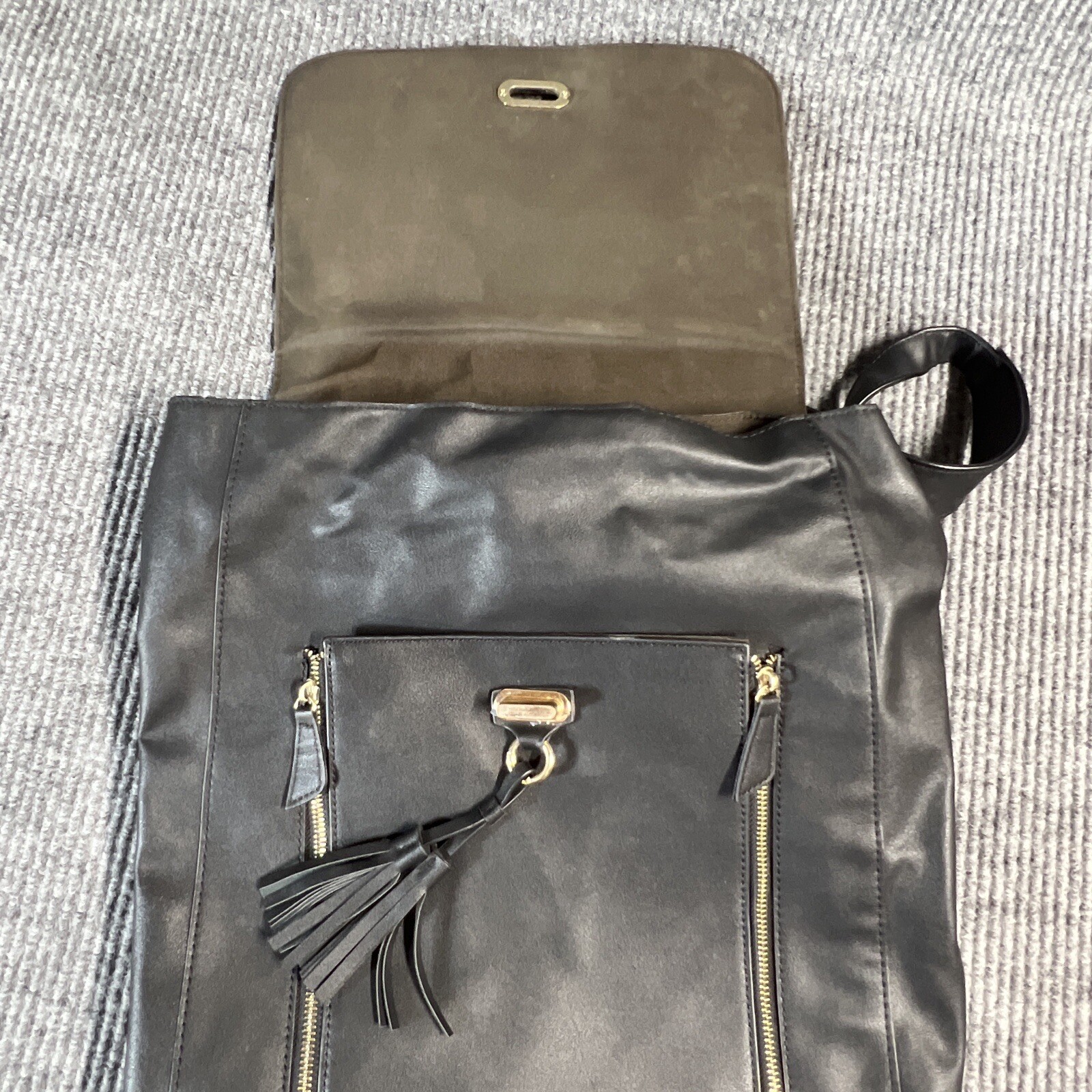 Faux Leather Black Backpack Laptop Bag Casual Work Business Pockets Straps 16×15