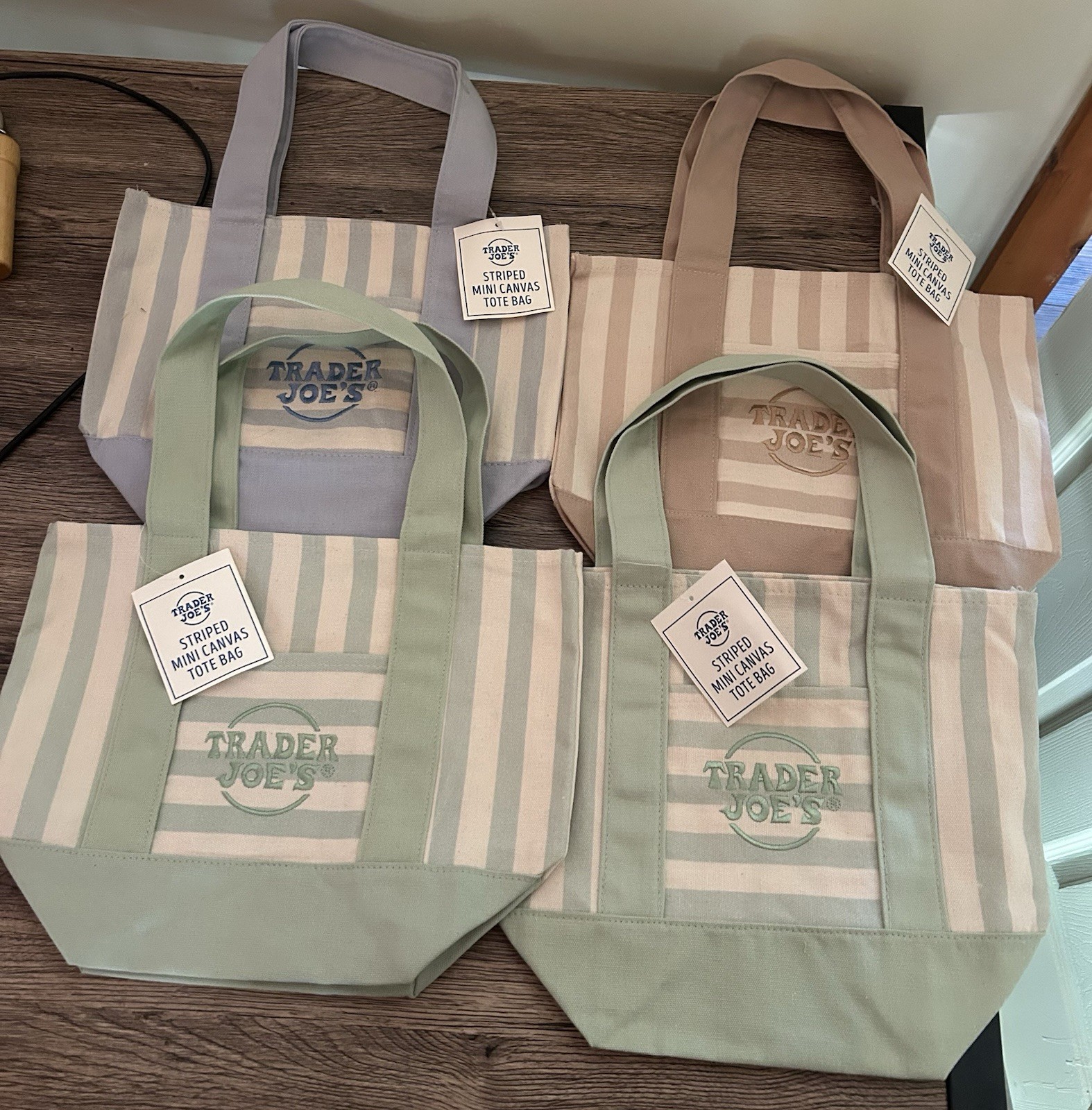 TRADER JOES MINI STRIPED BAGS – NEW WITH TAGS! Set of 4!
