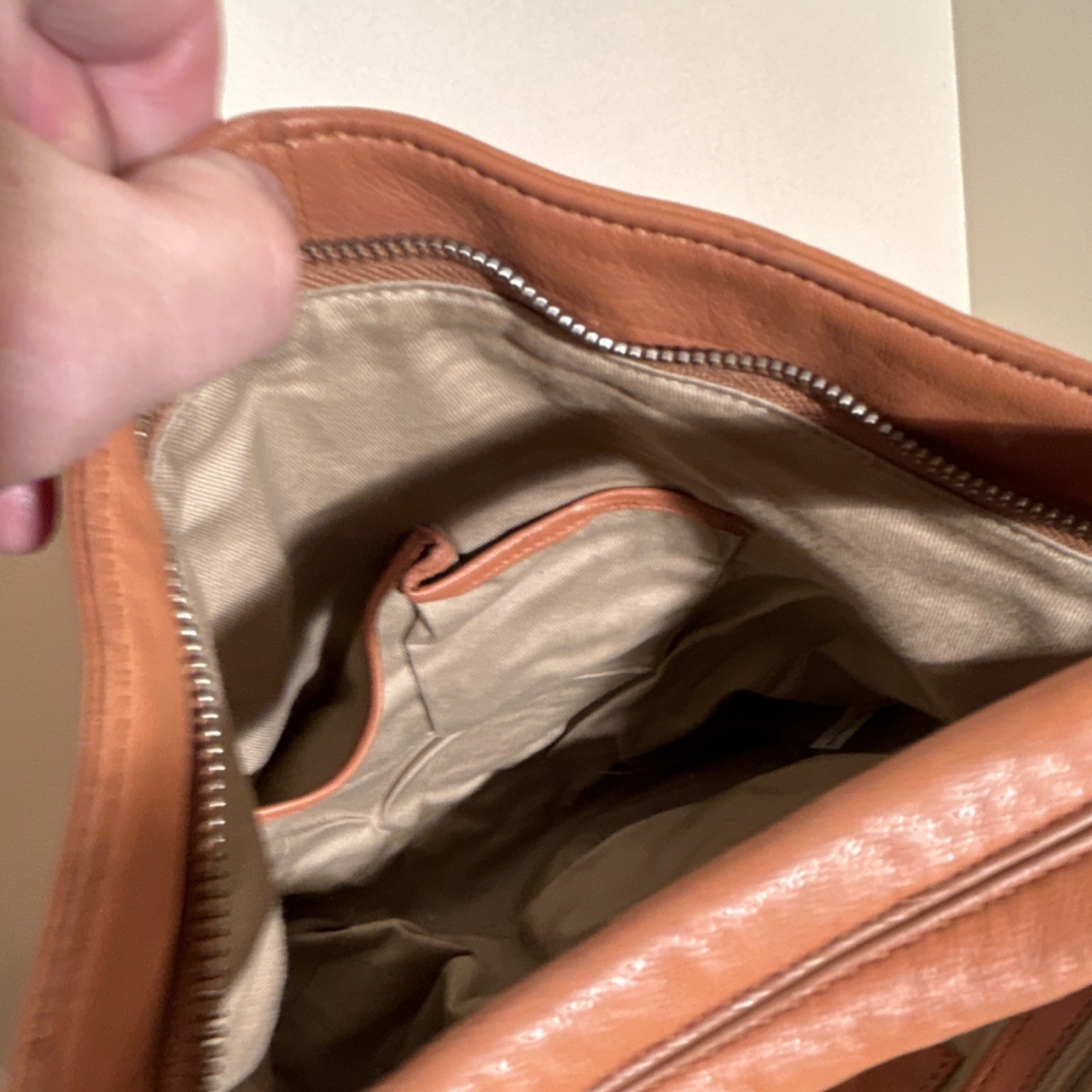 Coldwater Creek Tan Shoulder Bag Silver Hardware Zip Magnetic Zipper Button