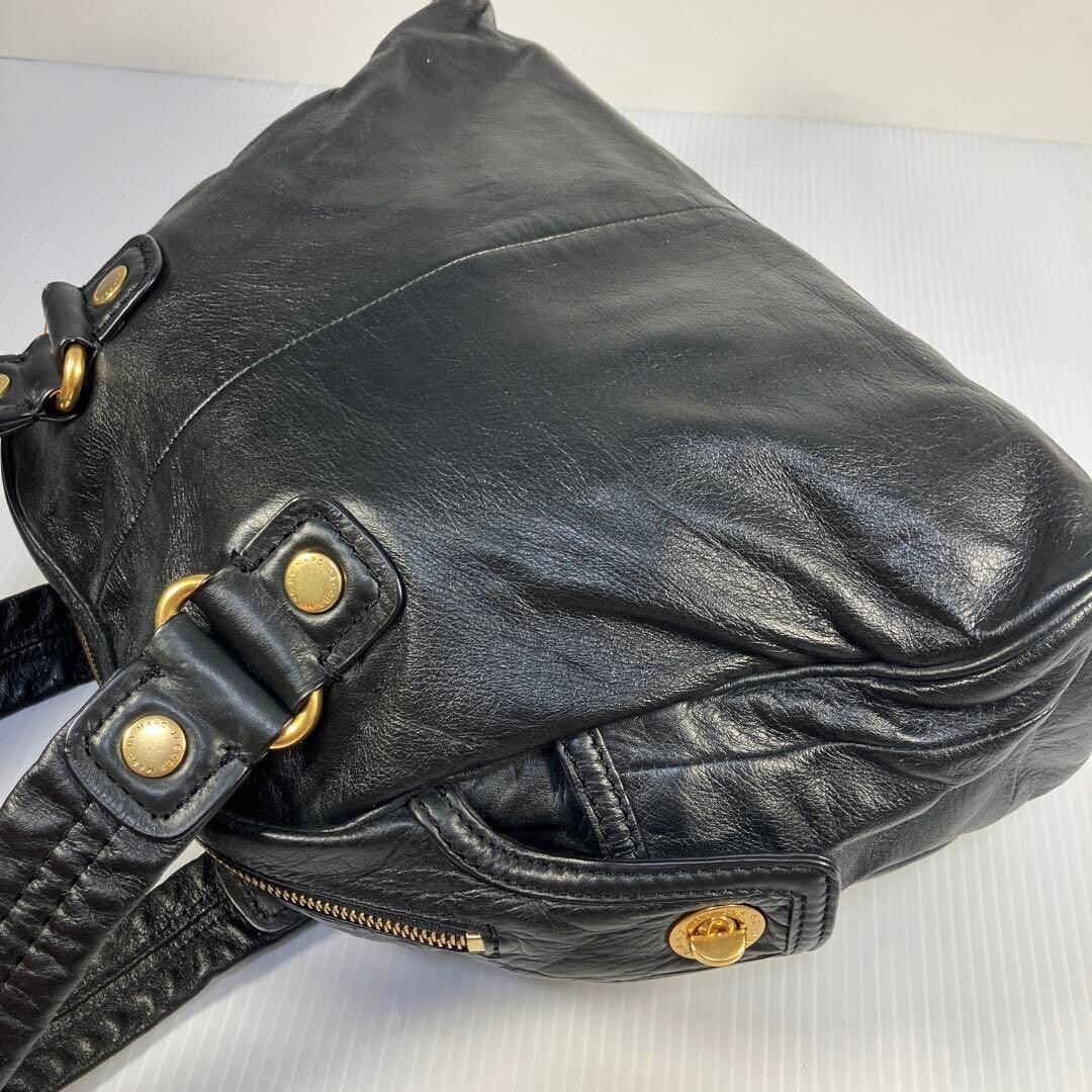 Marc by Marc Jacobs Black Leather Tote Bag Gold Turn Lock Zip Vintage Women