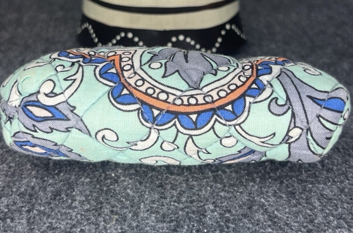 Vera Bradley – Sierra Print Coin Purse – Multicolor Floral Pattern
