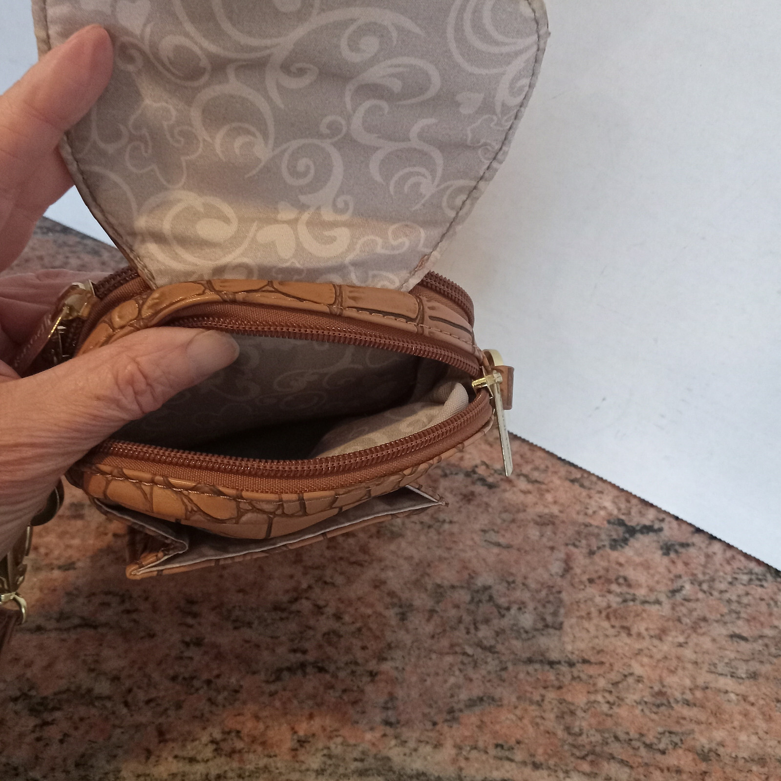 Pouchee Wristlet Reptile Print Brown/beige Bag Gold Hardware