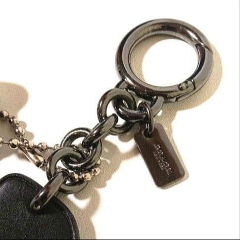 Excellent condition COACH tea rose bag charm turn lock key holder 10a