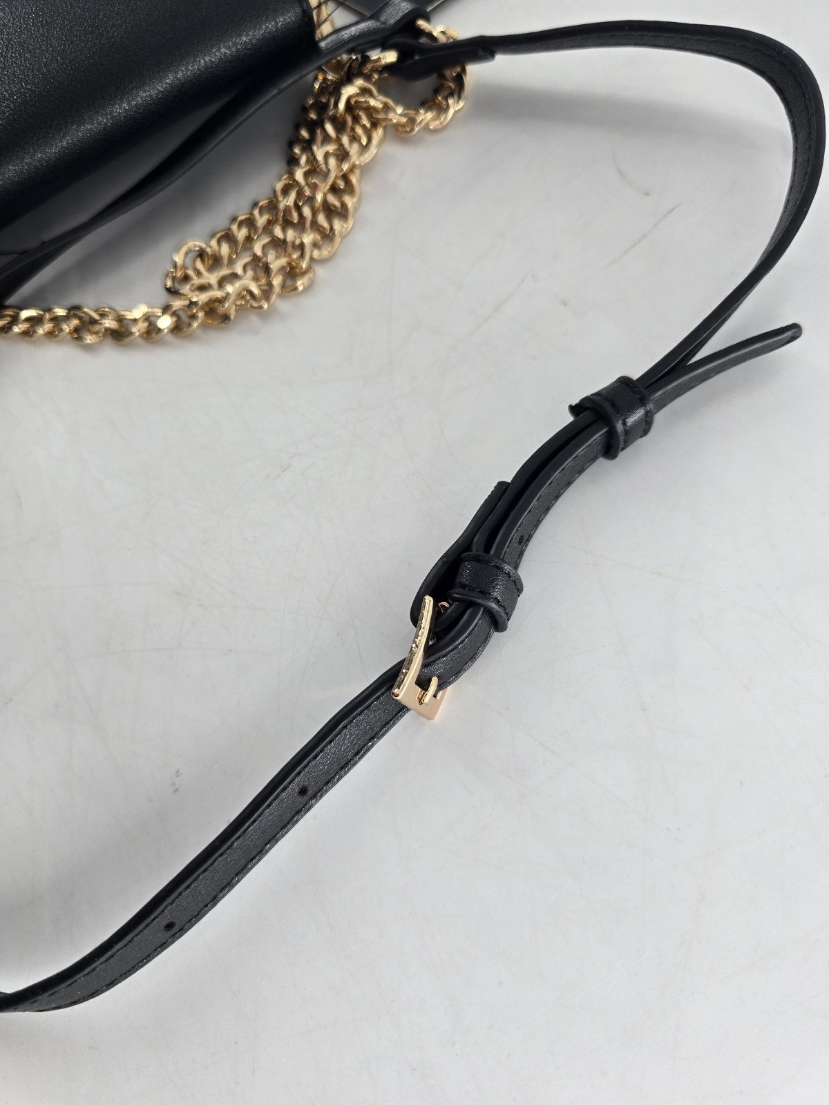 Becool Vegan Leather Ring Ring Phone Case Crossbody Clutch Black Brass NWT
