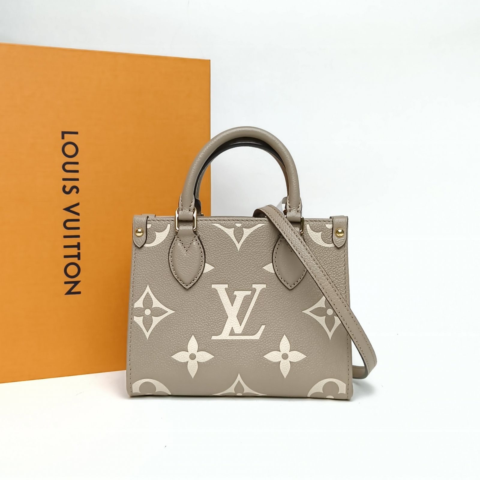 LOUIS VUITTON Onthego BB 18cm Grey Calfskin Crossbody Bag