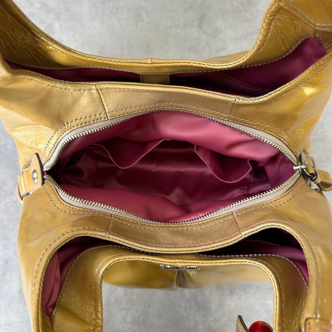 Y2K COACH Madison Maggie Patent Leather