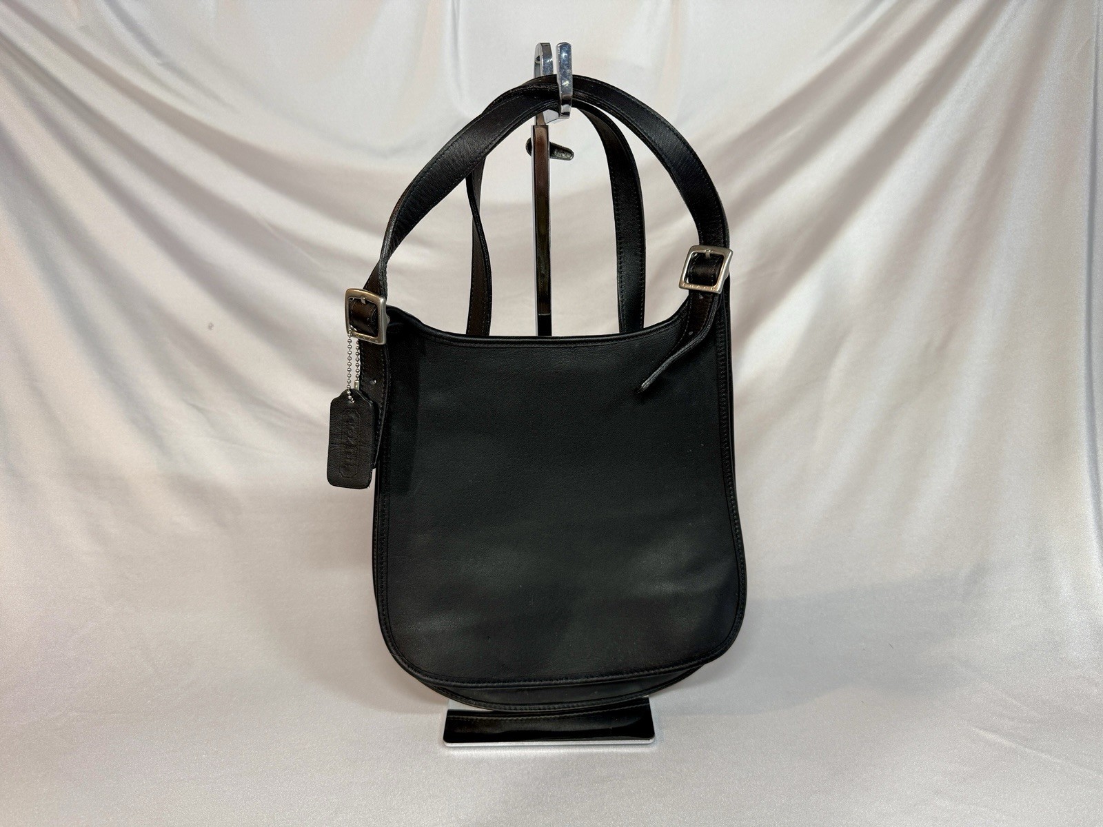Coach 9135 Vintage Black Leather Slim Hippie Flap Saddle Bag Crossbody Purse