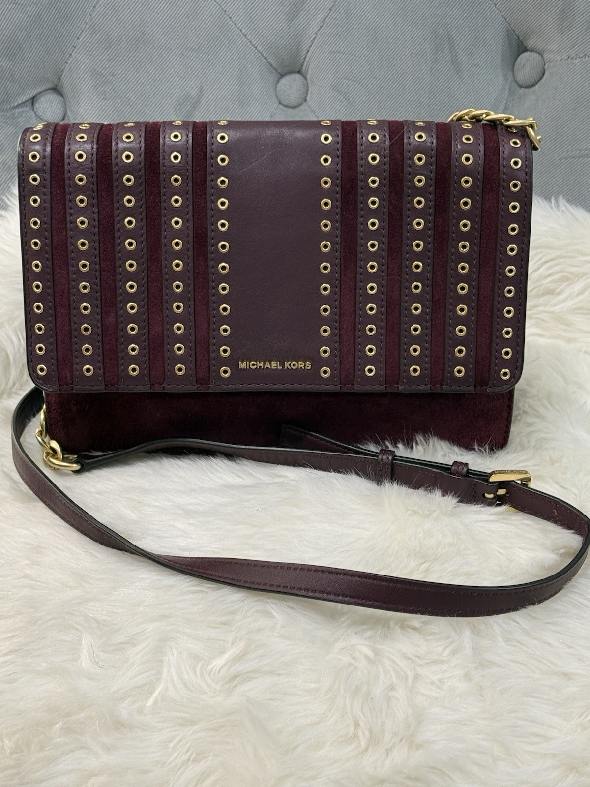 Michael Kors Burgundy Crossbody Bag Grommet Zip/Magnetic Gold Detachable Strap