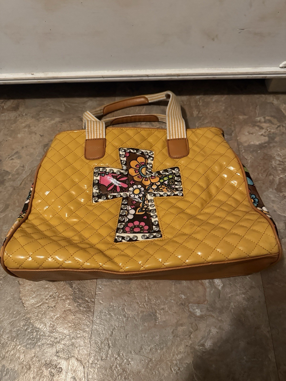 Yellow Quilted Floral Large Tote Bag w/ Matching Pouch, Zip Top, Pockets