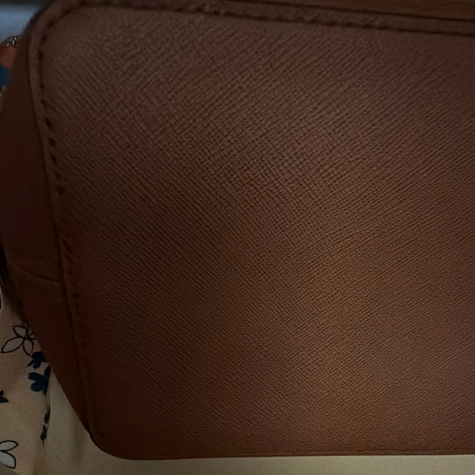 Michael Kors Brown Large Pebbled Tote Inner Pockets Logo Gold Double Handle
