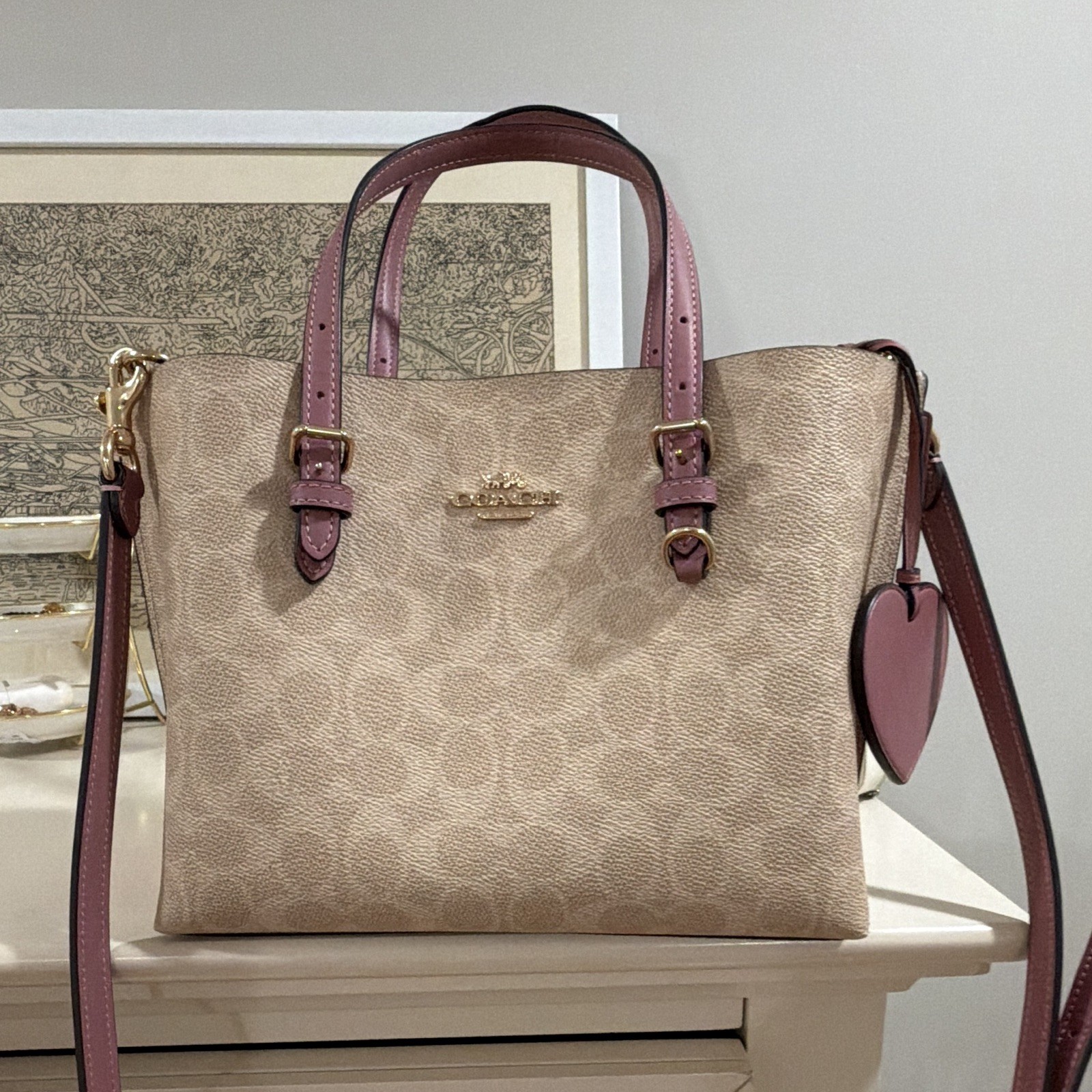 Coach Signature Logo Beige mollie 25 Top Handle Zip, pink Strap, Heart Charm