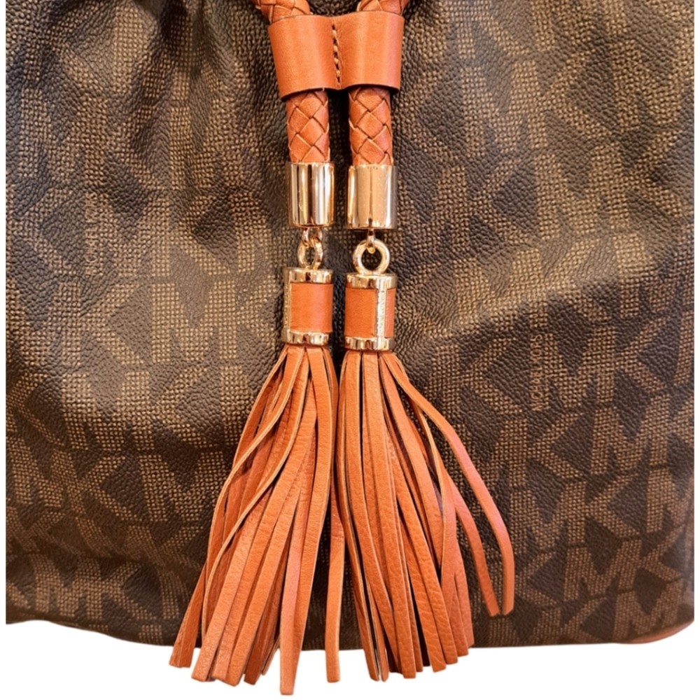 Michael Kors Large Jet Set Gathered Shoulder Bag