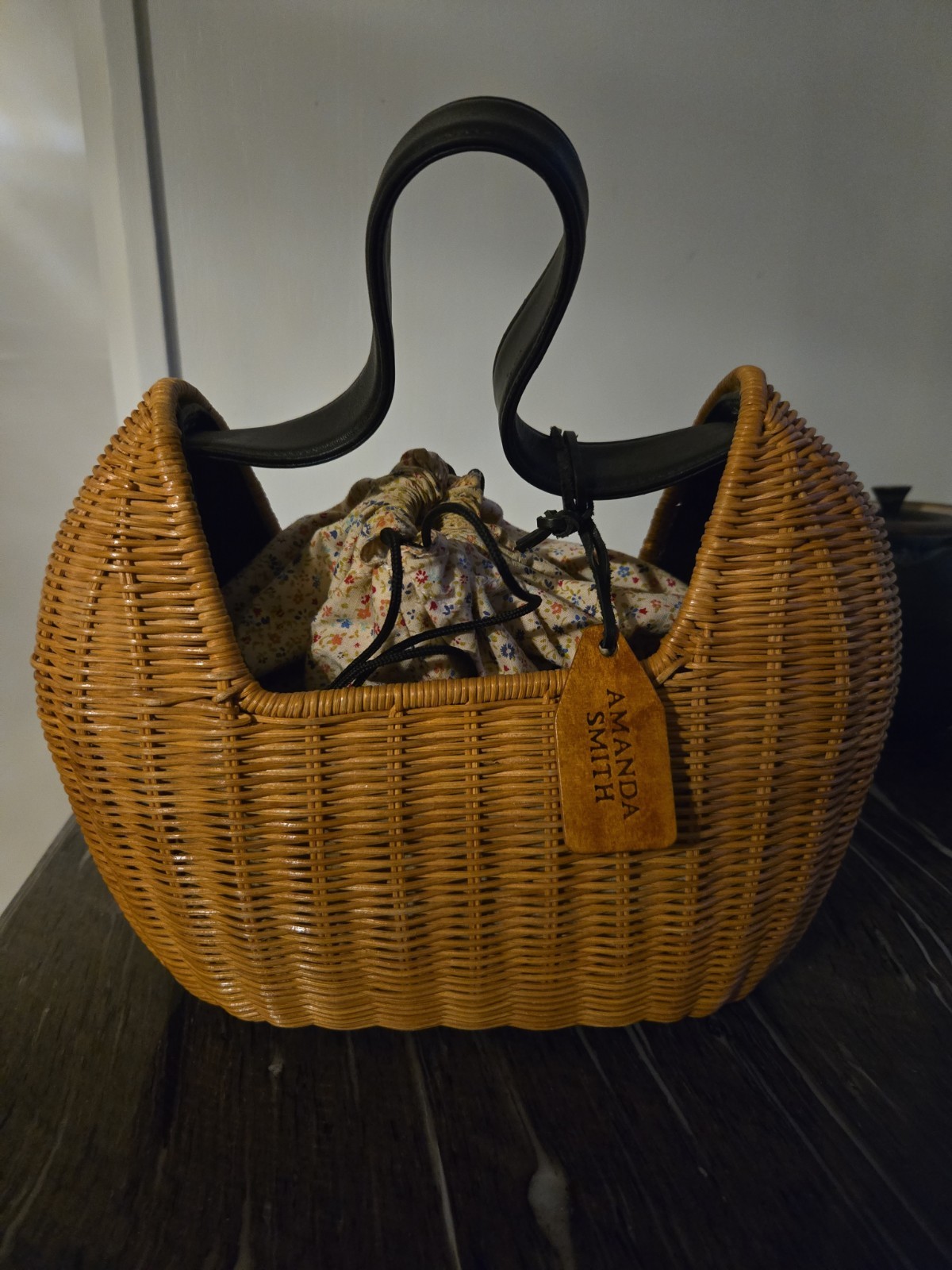 Amanda Smith Drawstring Wicker Basket Bag Leather Handle Hang Tag Lined