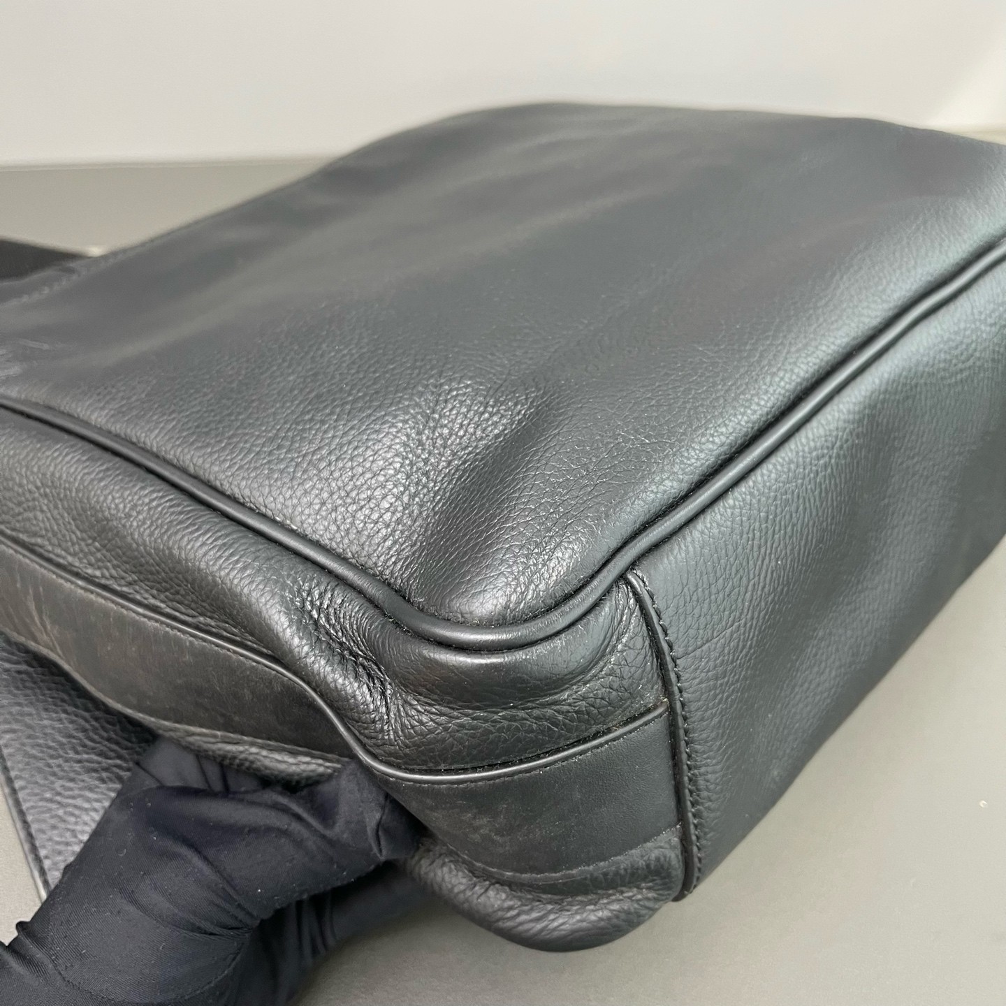 Loewe Pre-Owned Authentic Messenger Bag Black Free Tracked Shipping