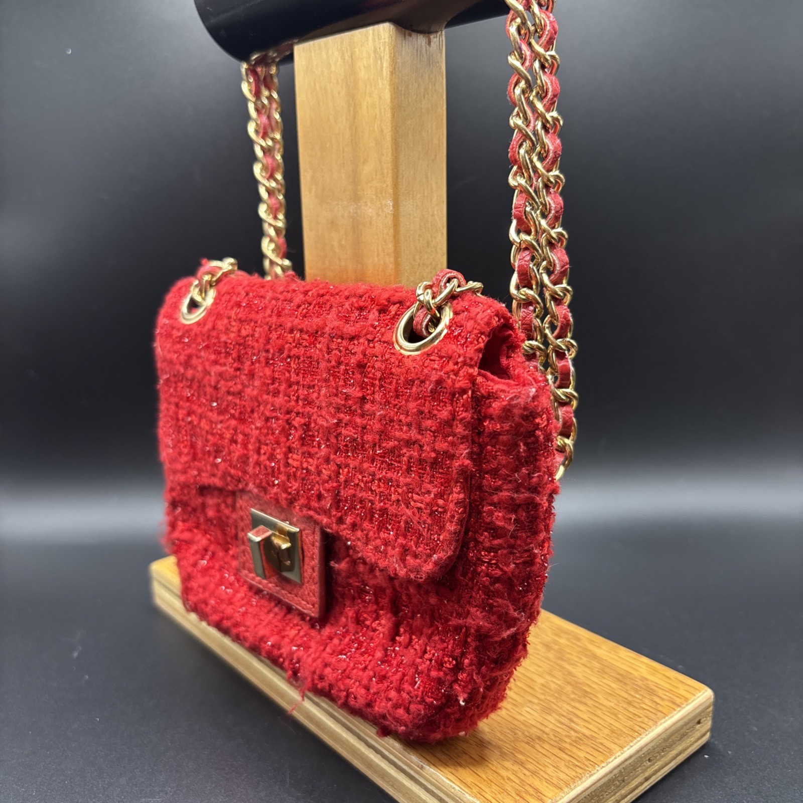 Red Tweed Quilted Flap Bag – Gold Chain Strap