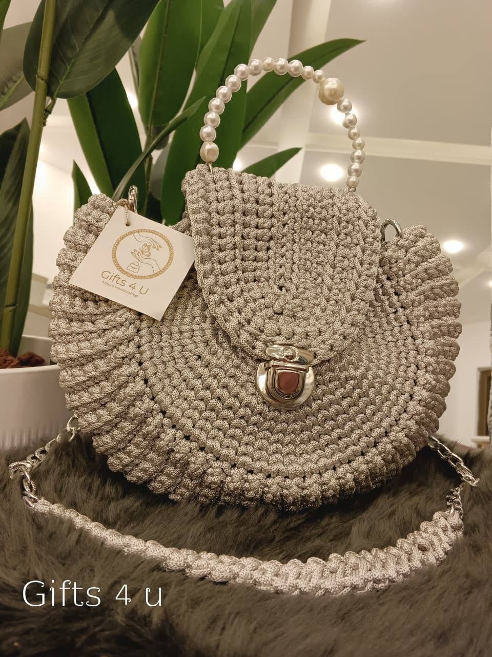 Handmade Shell-Inspired Crochet Handbag with Elegant Pearl Handle