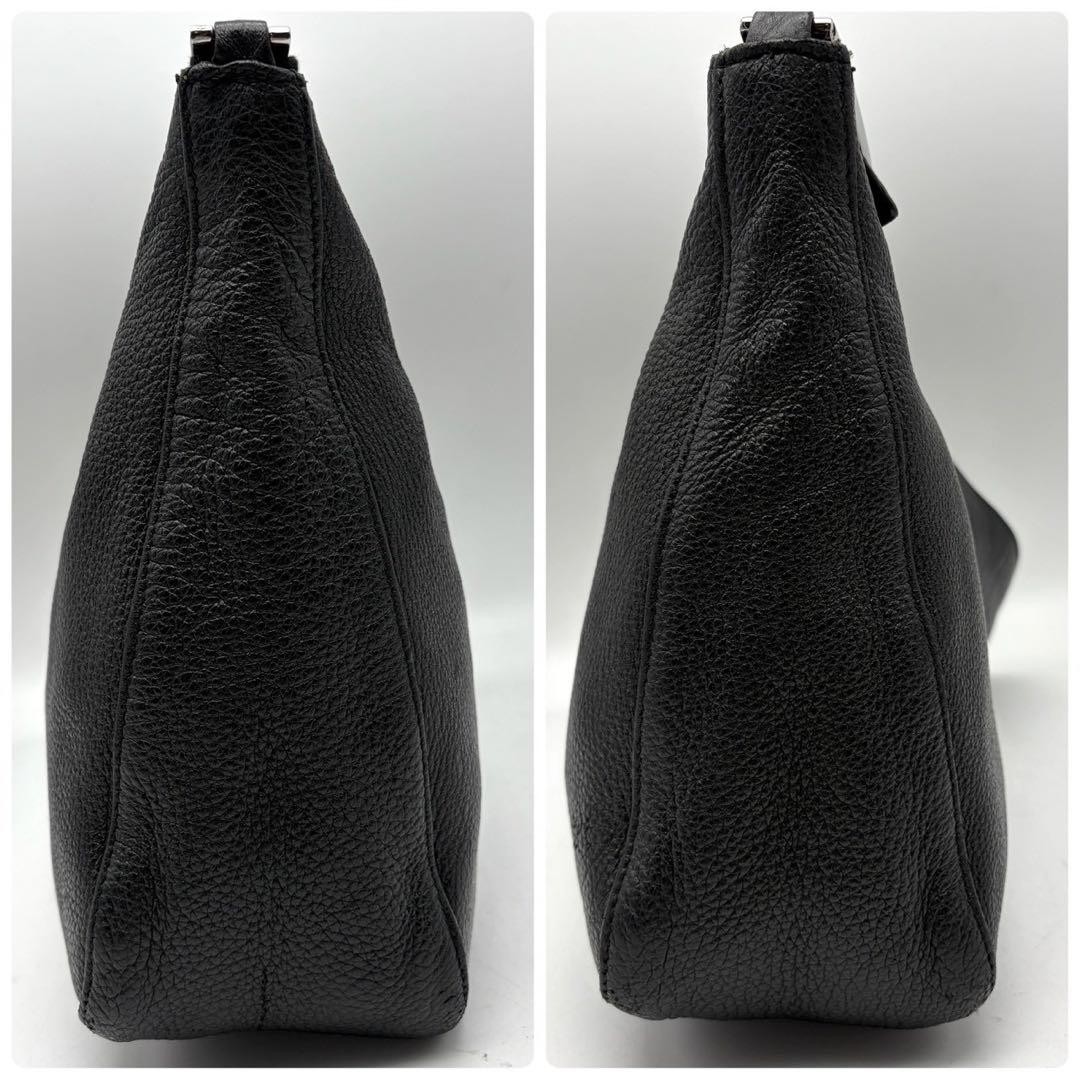 Fendi FF Hardware Leather Shoulder Bag Black 30x18x11cm Handle 10cm Authentic
