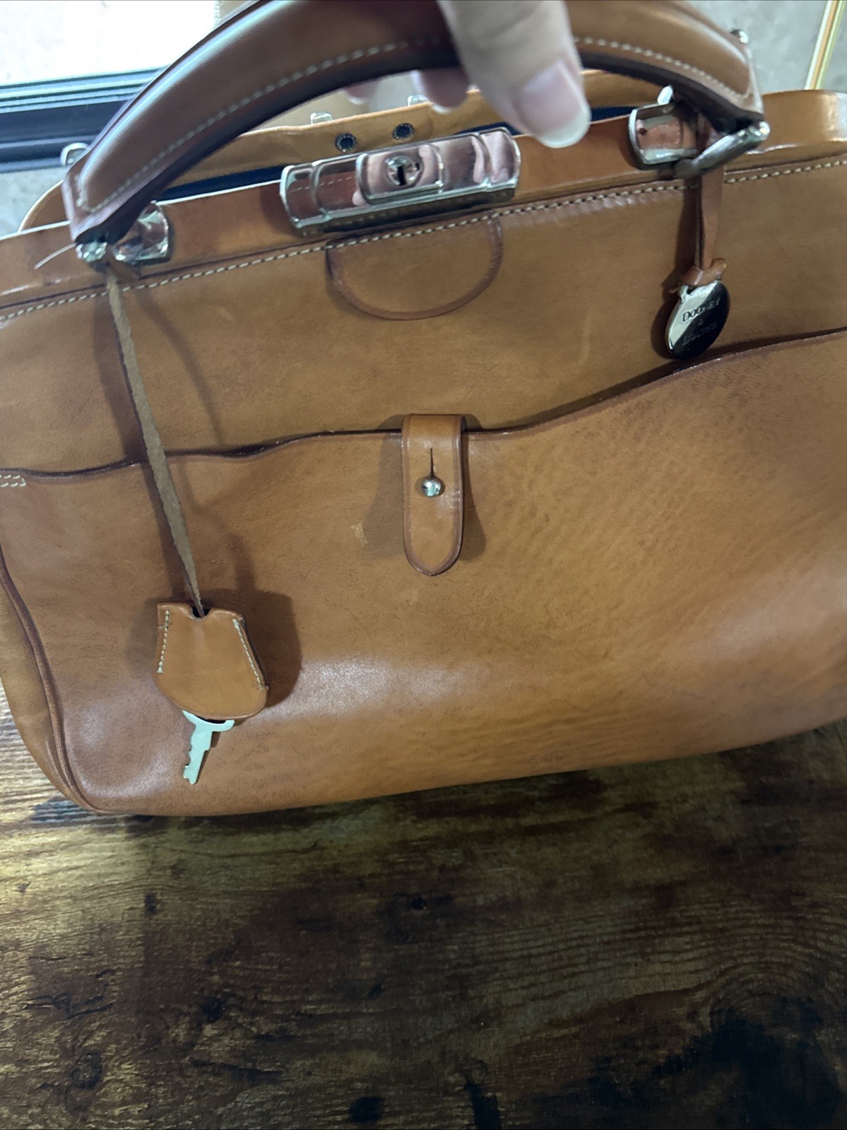 Vintage Dooney and Bourke Doctors Cognac Leather Top Handle Bag Italian RARE