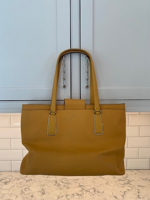 TUMI Sinclair Tegan Business Tote in Yellow Style #79385EG – Good Condition