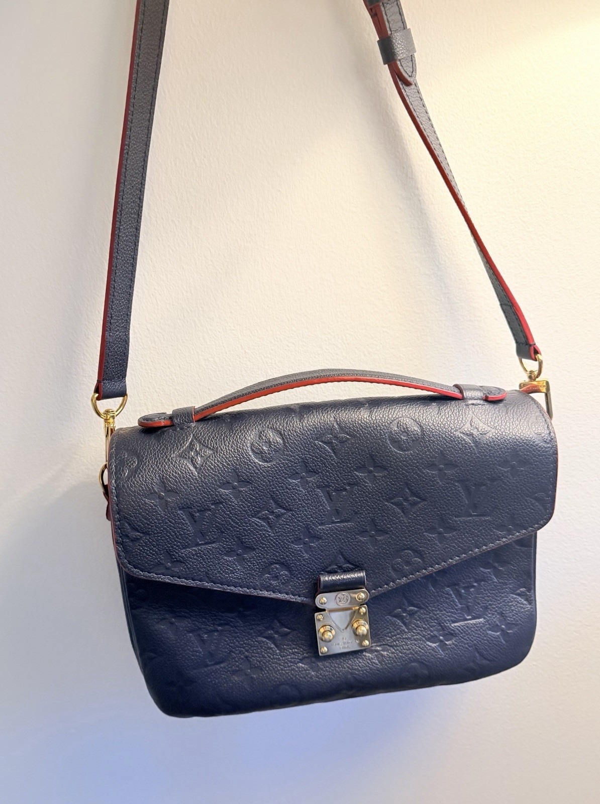 Louis Vuitton Pochette Metis Empreinte Navy Crossbody Bag w/ Detachable Strap