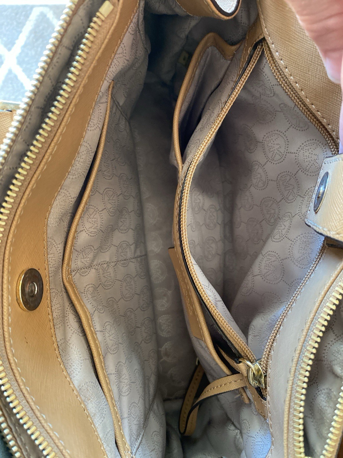 Michael Kors Sutton Suntan and Black- Rare