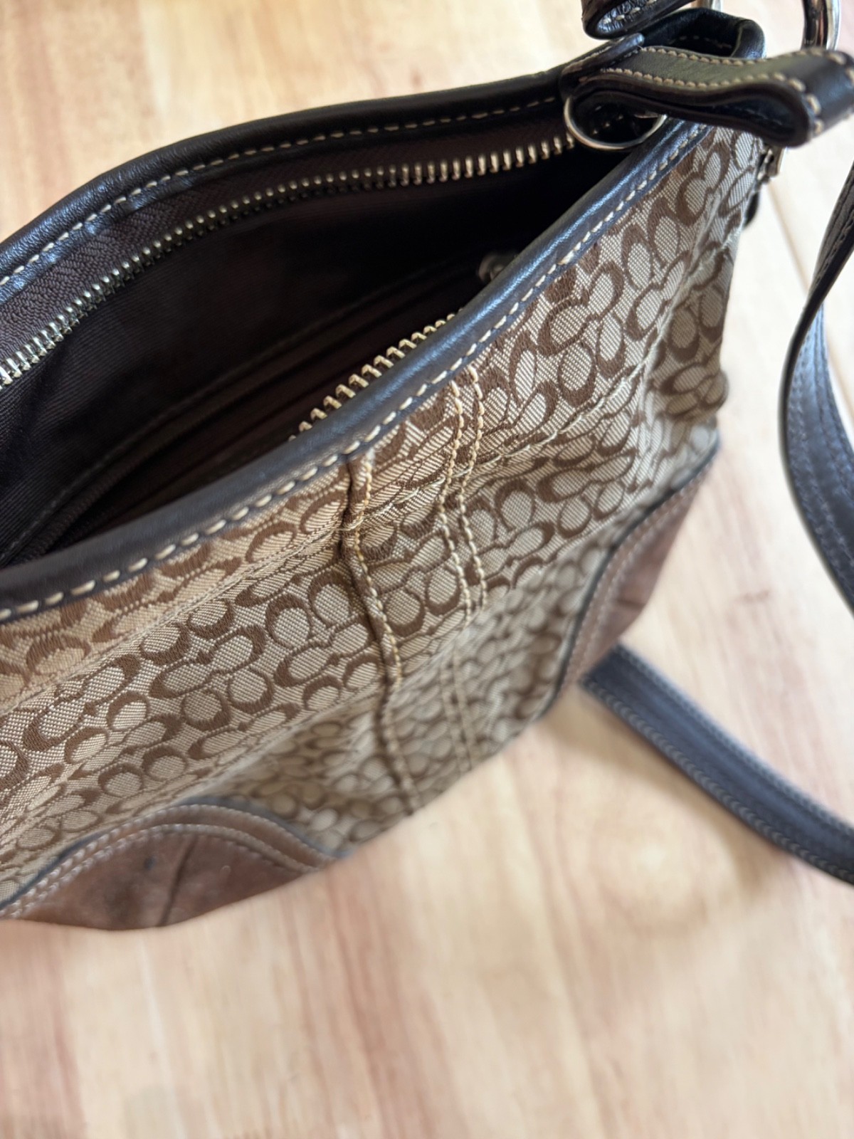 Coach Bag File Brown Signature Canvas Inner Pocket Adjustable Crossbody F29210