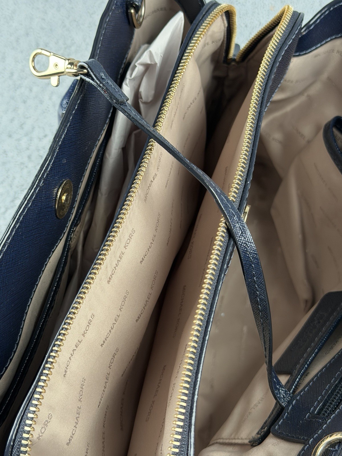 NEW Authentic Michael Kors Sutton Medium Satchel Navy Saffiano Leather Handbag