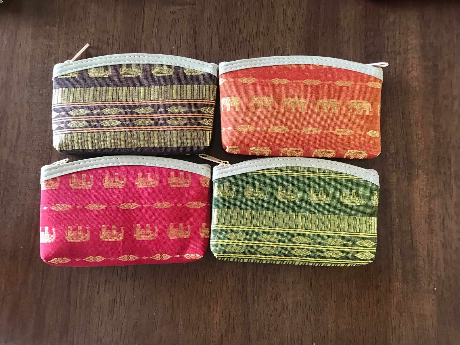 4 PIECES RANDOM COLOR COINS PURSE POUCHES BAG WALLET HANDBAG (3 x 5 INCHES)