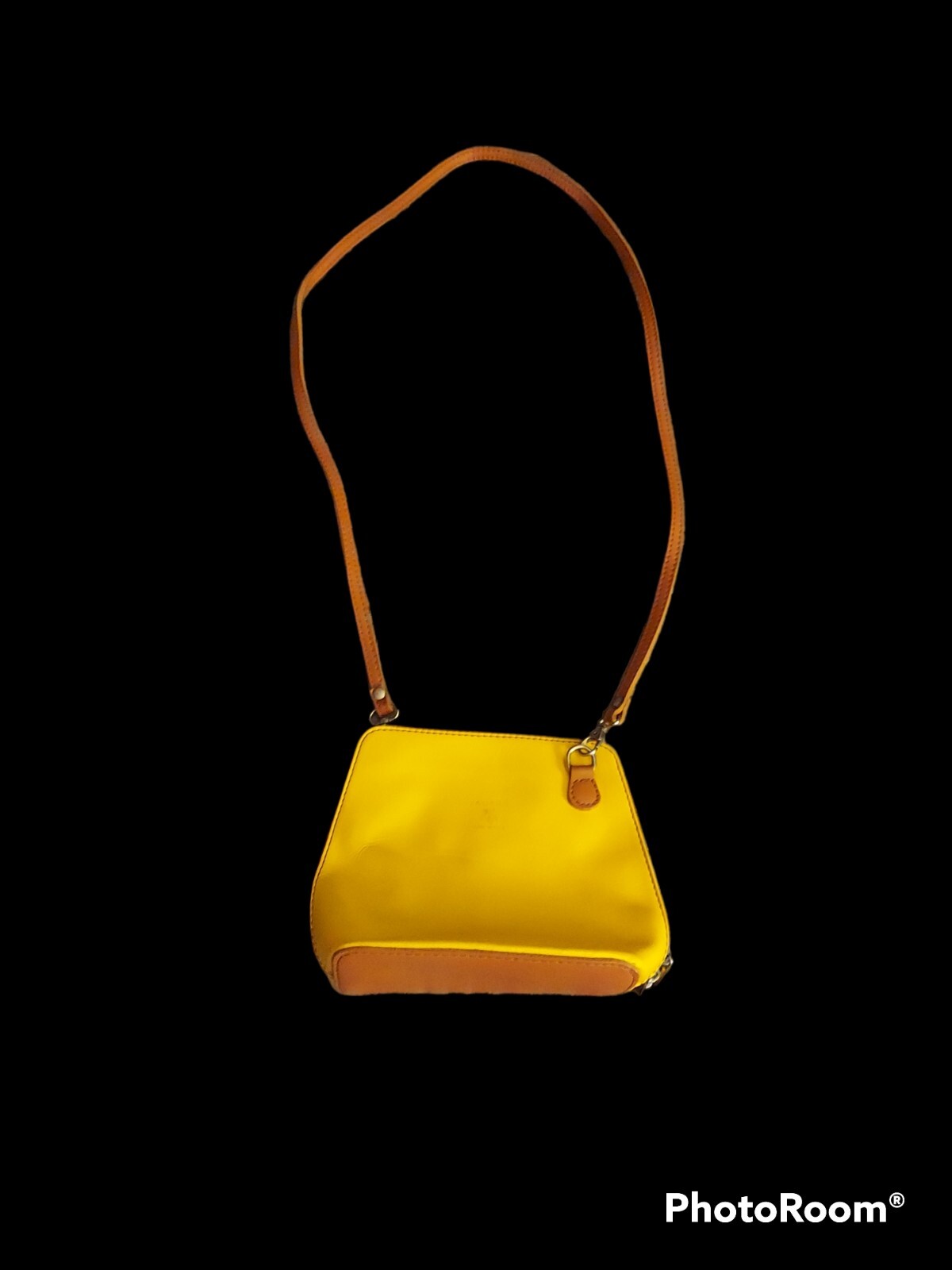 Zagara Cross Shoulder Purse Yellow Made In Italy approx 7″x8″ Nice!
