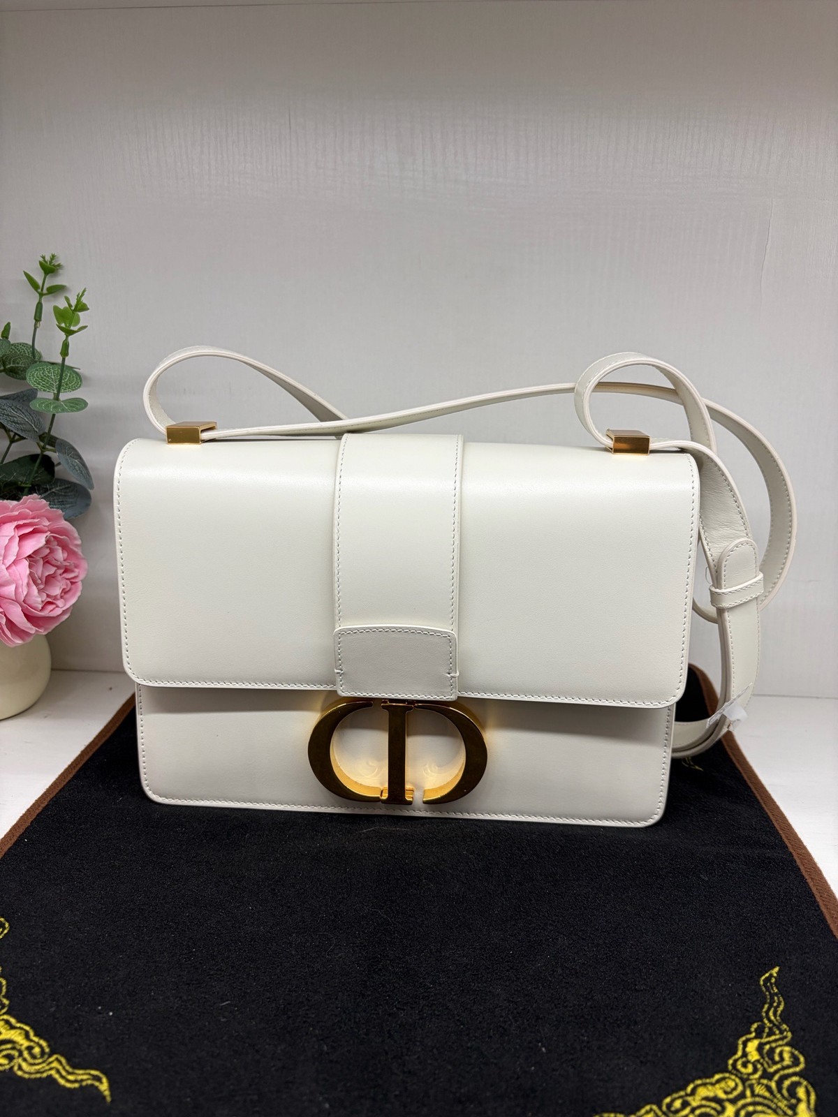 Dior Montaigne 30 Crossbody Bag w/Adjustable Strap Leather Gold CD [Duties Paid]