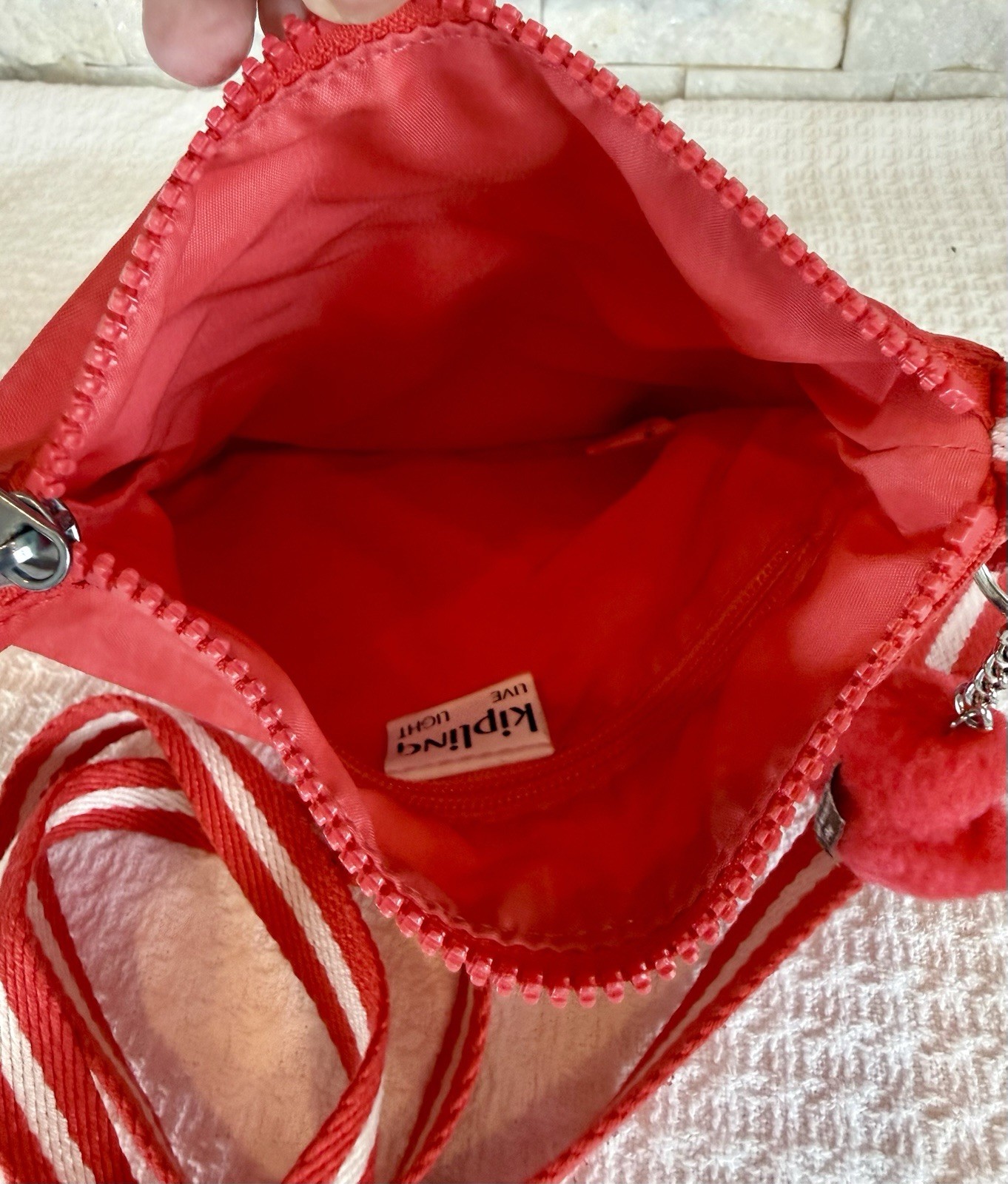 KIPLING Keiko Slim Nylon Cross Body Phone Bag Travel Red Rouge Monkey Keychain