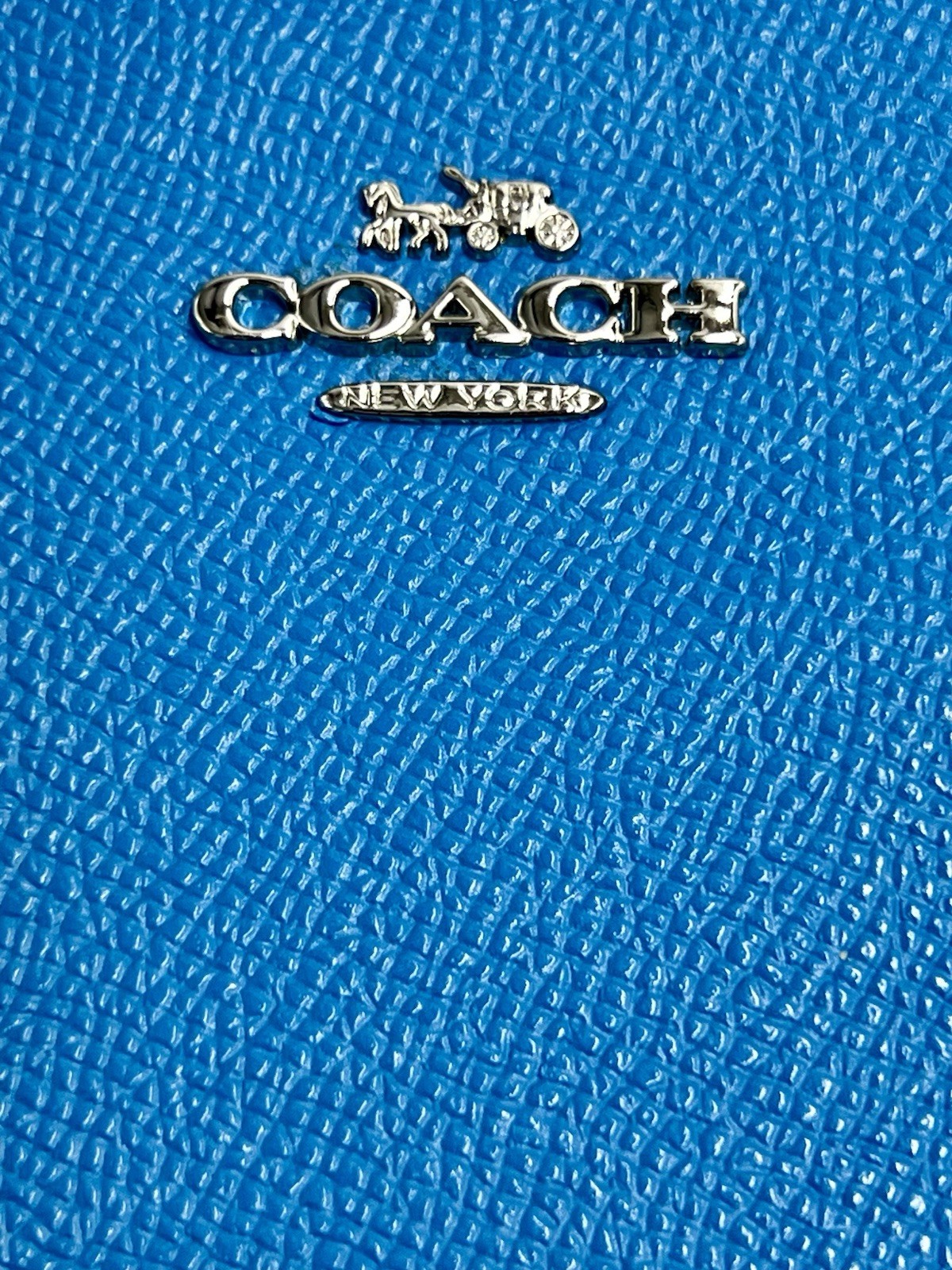 NWOT Coach Corner Zip Wristlet Carribean Azure Blue Silver Logo