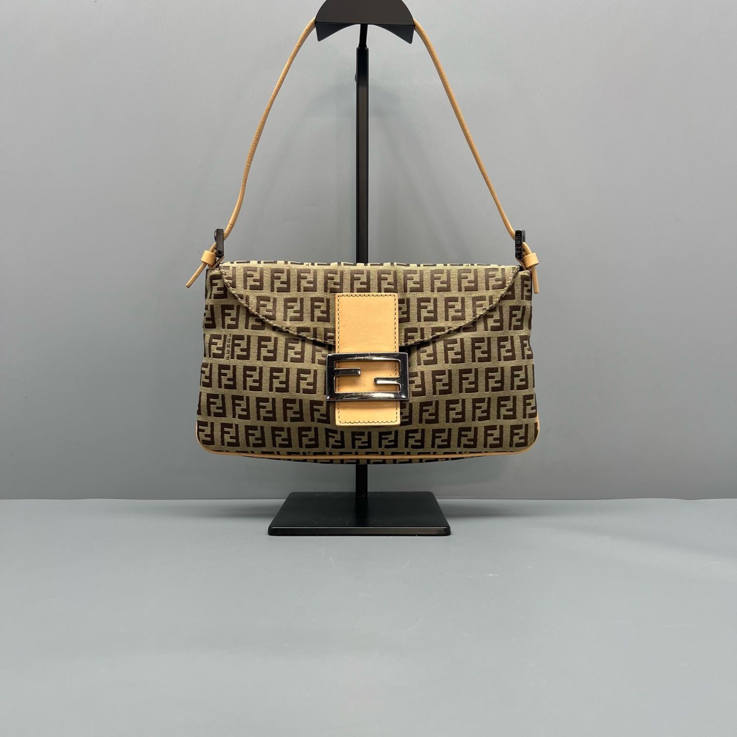 Fendi Vintage Baguette Flap Bag Zucca Canvas GHW Shoulder Crossbody Bag Rare