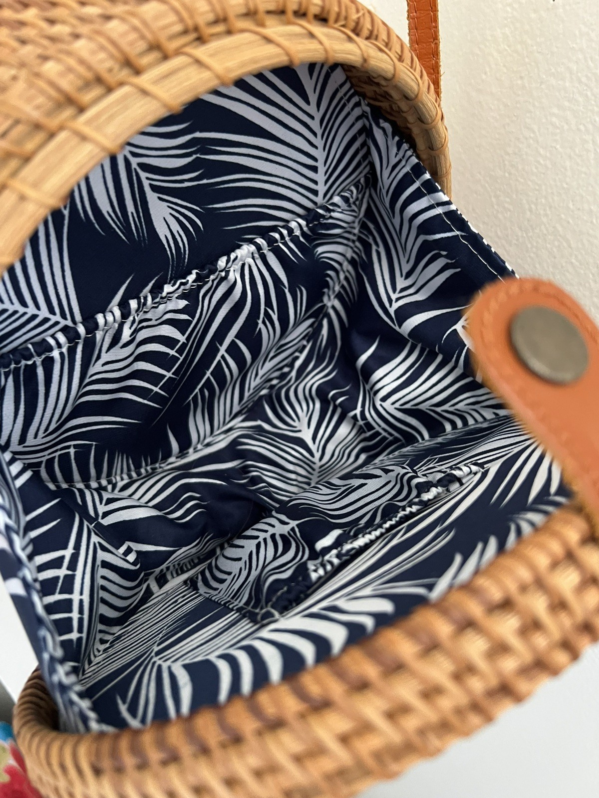 Hand-Woven Round Rattan Wicker Purse Crossbody Bag Tropical Lining With Pockets