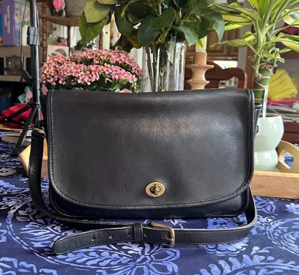 Authentic Vintage COACH 9790 City Bag Black Leather Crossbody Shoulder 80s-90s