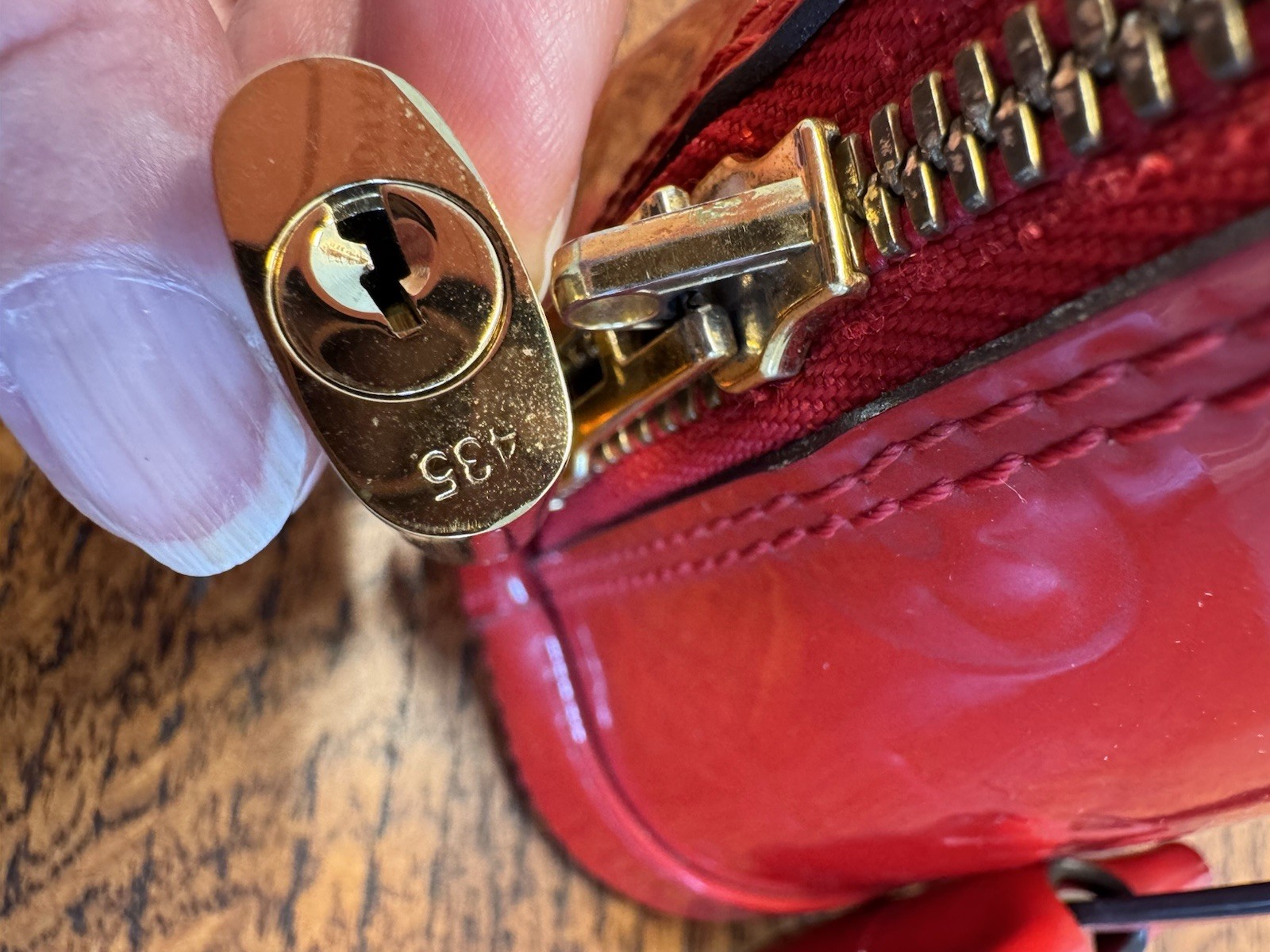 Louis Vuitton Alma Patent Monogram Satchel w/Detachable Strap &Authenticity Card